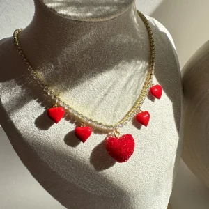 Collar con Corazones