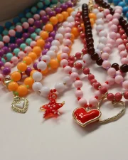 Collares Tipo Chicle con Dijes