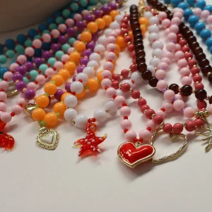Collares Tipo Chicle con Dijes