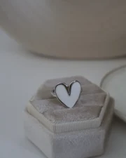 IMG_6069-scaled-1.webp Anillo Corazón Esmaltado