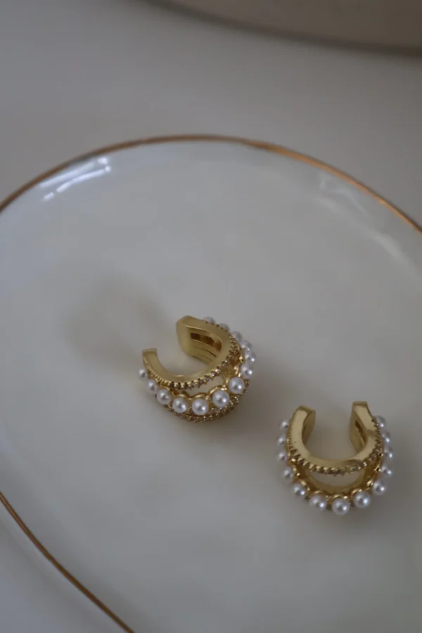 IMG_6074-scaled-1.webp Earcuff con Perlas