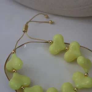 IMG_6118-scaled-1.webp Pulsera con Corazones Decorativos